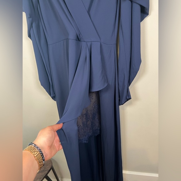 BCBGMAXAZRIA- Dark Navy Kiko Georgette Draped Sleeve Gown- Size 8 EUC - Picture 10 of 12